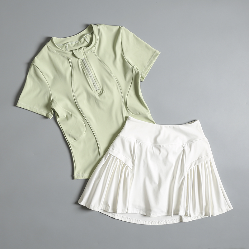 Running sports suit for women  - Badminton Vs Tennis recension och pris